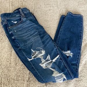 SUPER HIGH RISE, RIPPED JEGGINGS